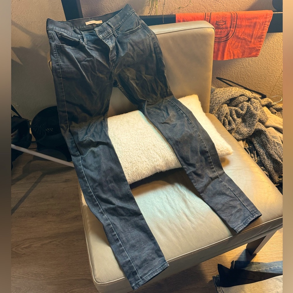 Stretchy black Levi’s jeans super skinny
